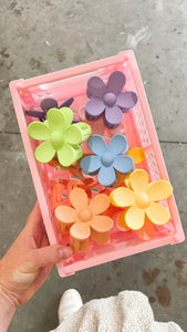 Daisy Claws - 11 Colour options